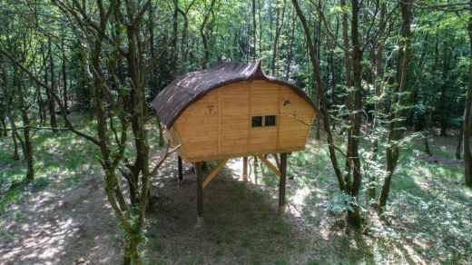 Cabane dans les arbres «Tinto» en Bretagne