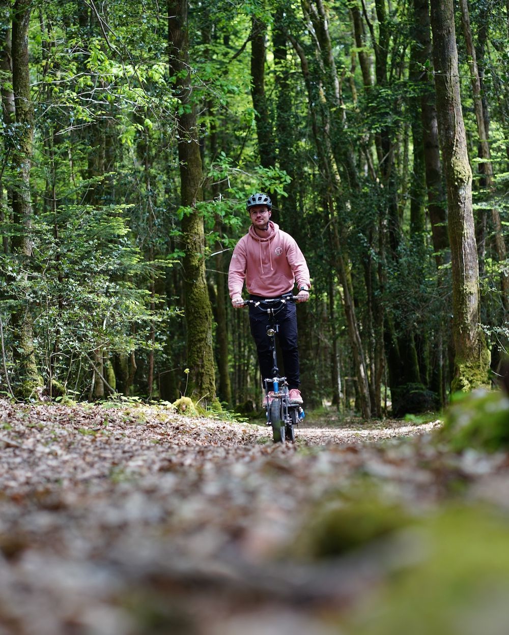 Balade à trottinette dans le Domaine du Treuscoat, près de Morlaix Balade à trottinette dans le Domaine du Treuscoat, près de Morlaix
