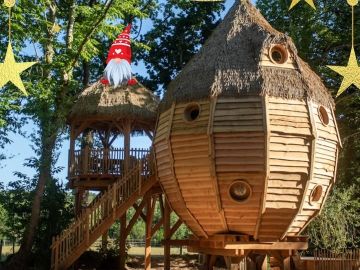 Envie de changer d’air pour les fêtes ? 🎅🎄 Vivez un Noël ou un Nouvel An perché ✨🔗https://www.domaine-treuscoat.fr/tous-nos-hebergements.php

@followers...